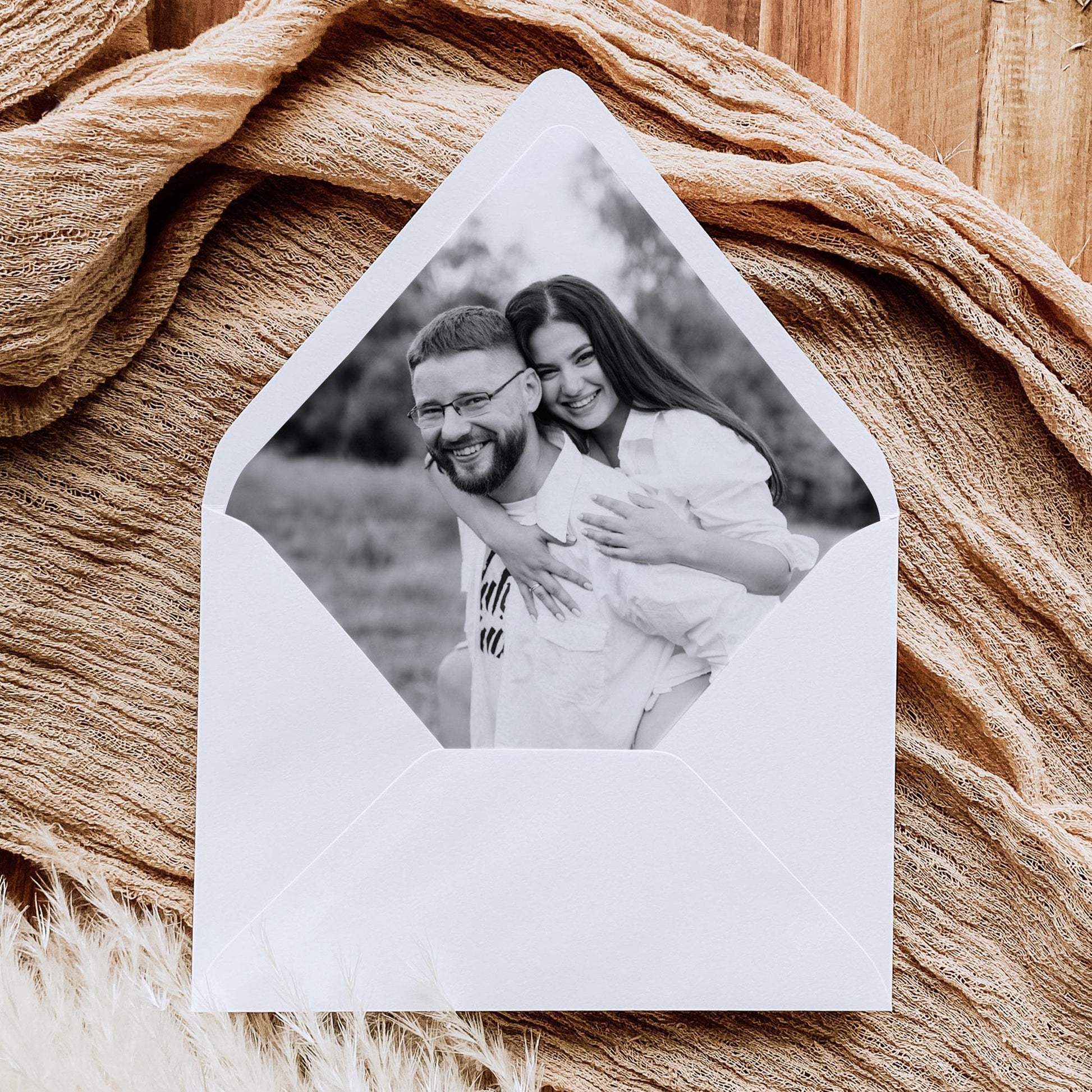 Photo Envelope Liner Template, Modern Customizable DIY Printable Inserts for A7 5x7 Envelope Euro and Square Flap, A1, A6, A9, 4 Bar and C6